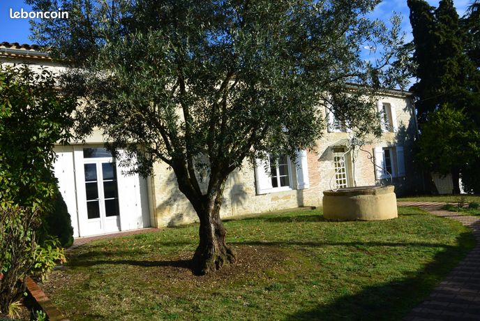 Maison 8 pièces 279 m²