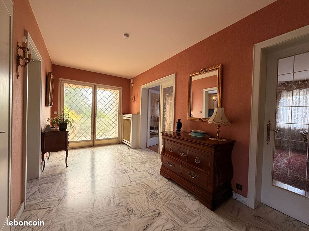 Maison 8 pièces 222 m² · à Thionville · 222 m² · 600 000 €