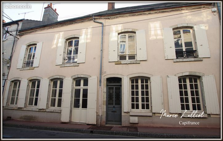 Maison 9 pièces 204 m²