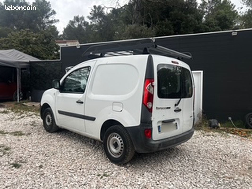 RENAULT Kangoo EXPRESS 1.5 DCI 75 STE GENERIQUE (image 7)
