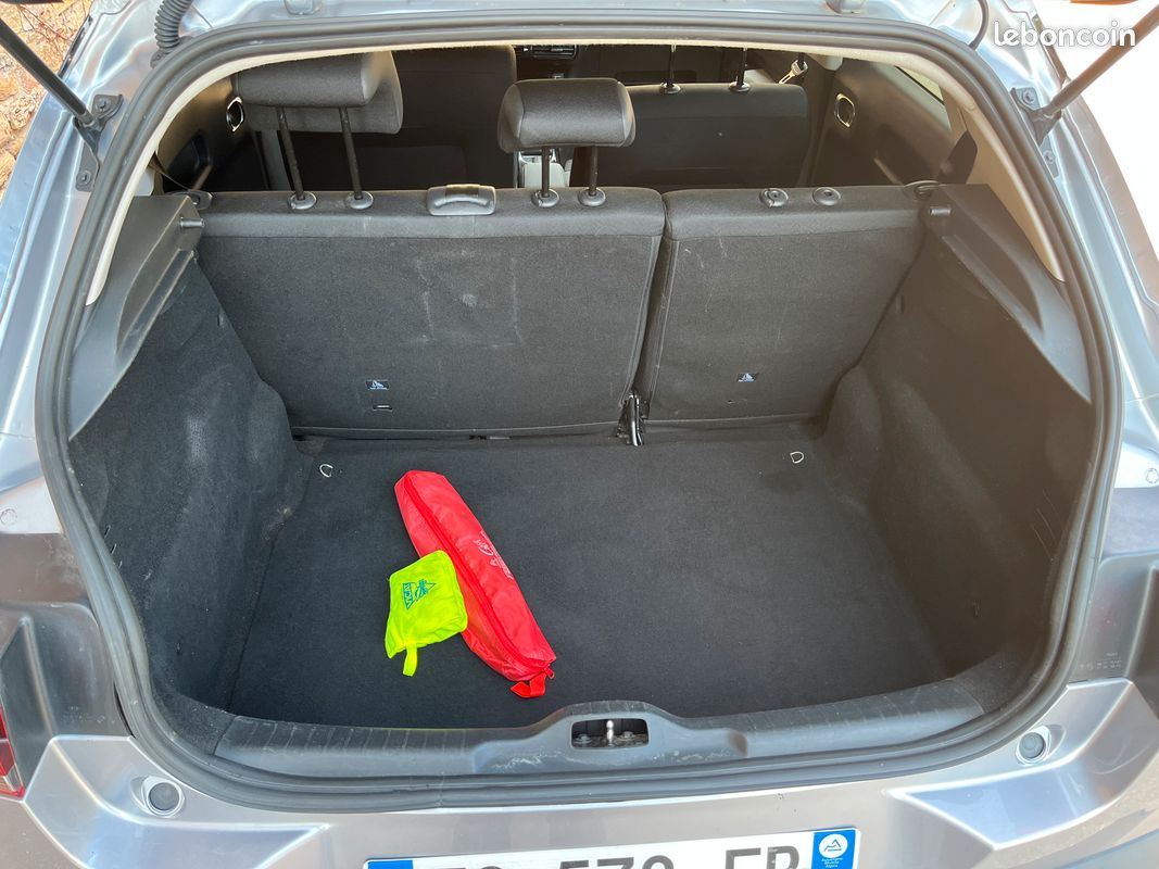 A SAISIR C4 CACTUS 1.2L 110CH. PHASE2 EAT6(boîte automatique)SHINE(vignette crit'air1) suivi GARAGE (image 5)
