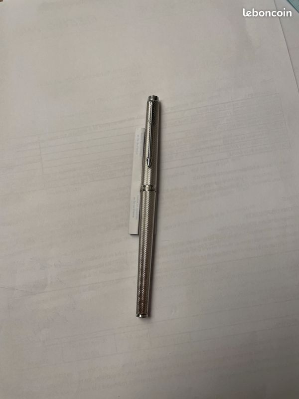 Stylo Roller PARKER 75 Plaqué Argent - Neuf Avec étiquettes (parure ?)