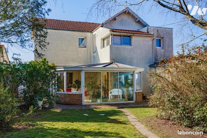 Maison 8 pièces 186 m²
