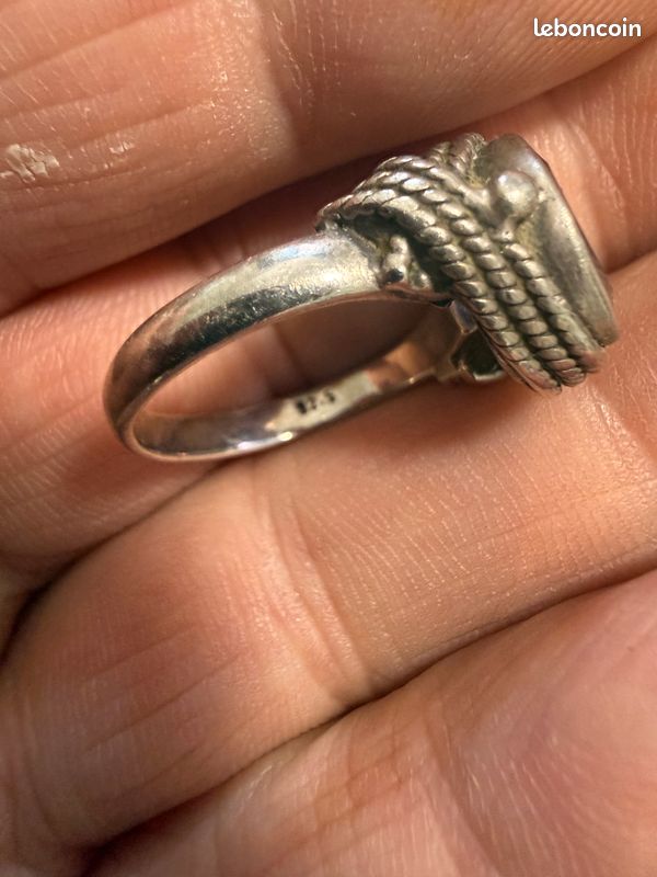 Bague ancienne en argent et améthyste (image 2)