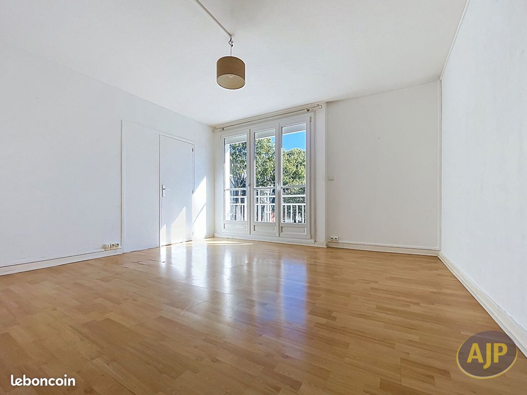 Appartement 4 pièces 71 m² · à Rezé · 71 m² · 156 890 €