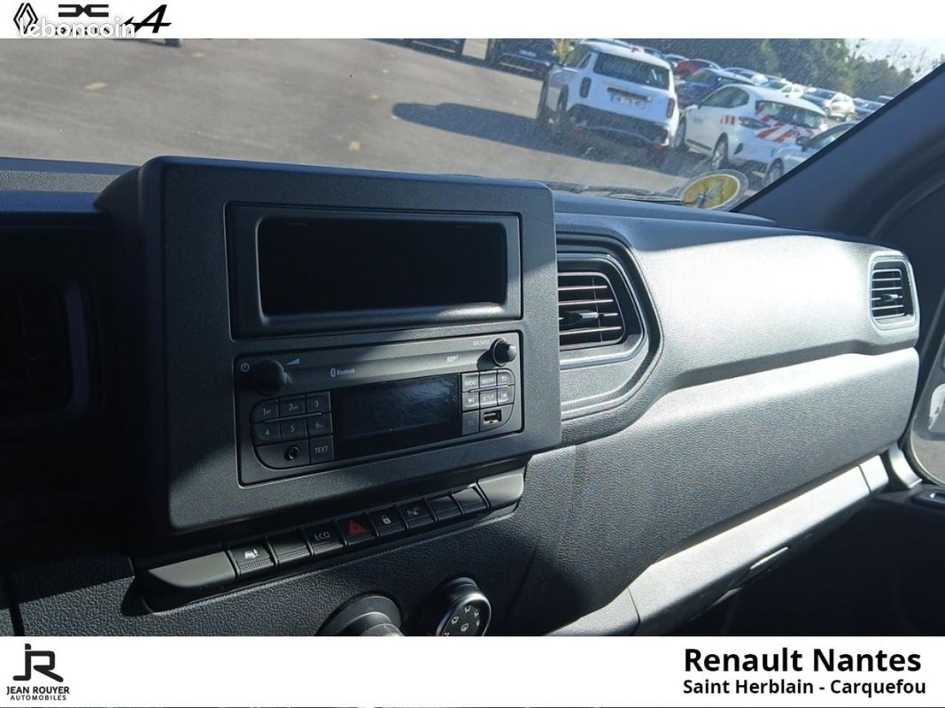 Renault Master Fg F3500 L3H3 2.3 Blue dCi 135ch Confort (image 15)
