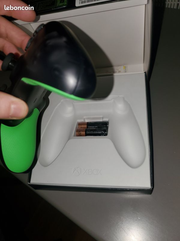 Manette Xbox édition limitée "20 ans" (image 4)