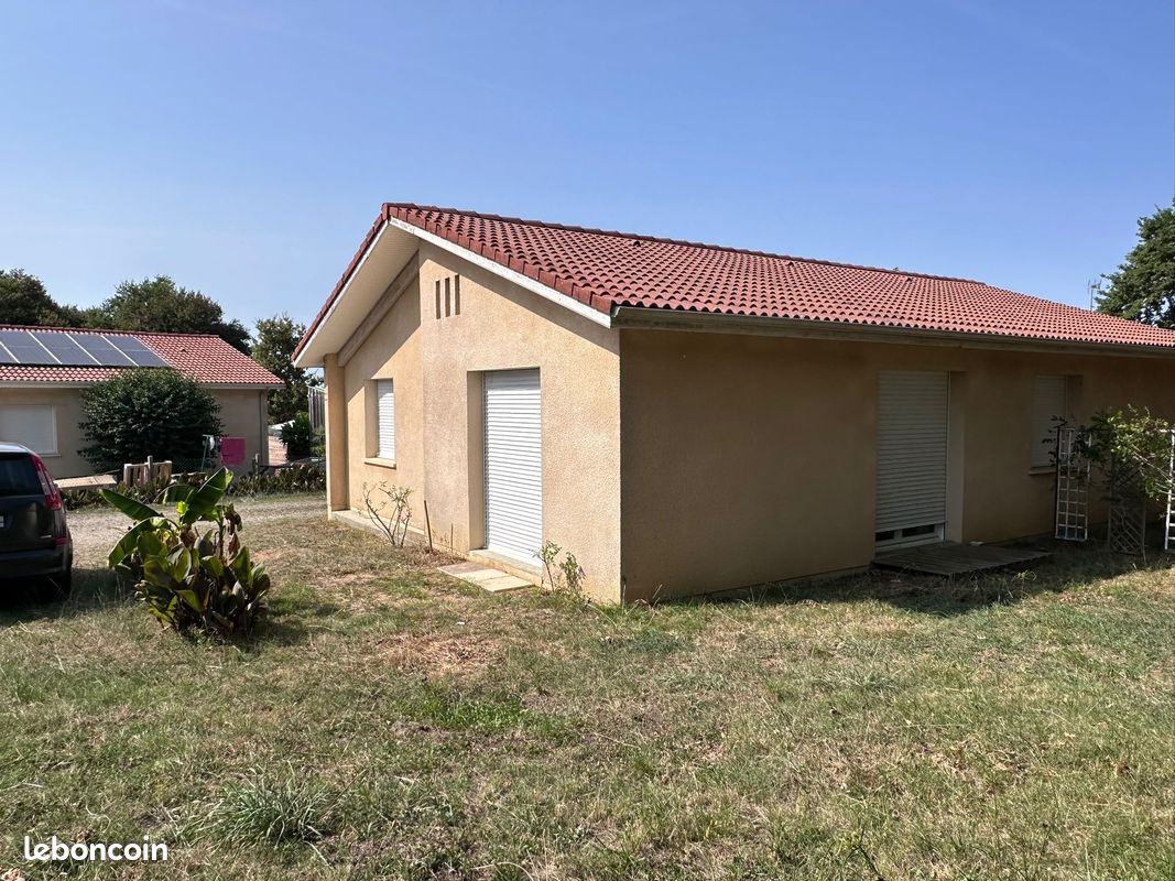 Maison 5 pièces 98 m² · à Saint-Pierre-du-Mont · 98 m² · 1 320 €