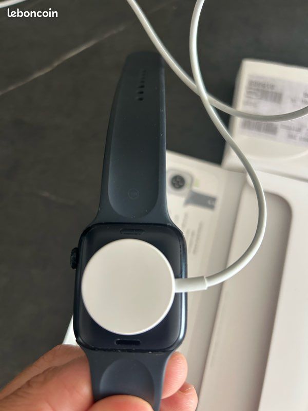 Montre Apple Watch SE gen2 (image 3)