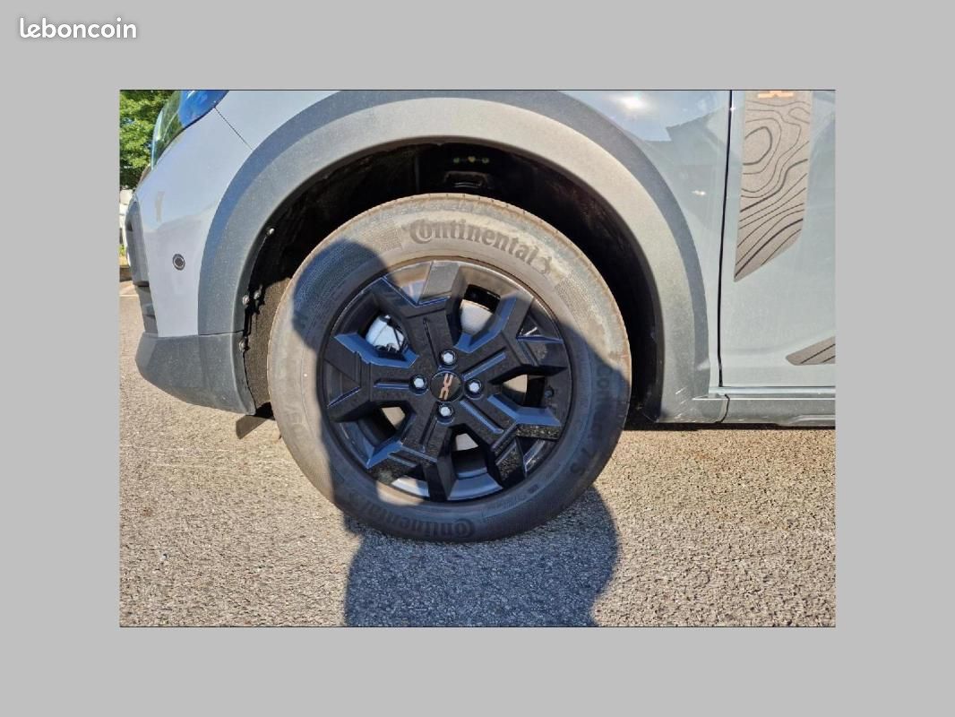 Dacia Jogger HYBRID 155 7 pl Extreme (image 9)