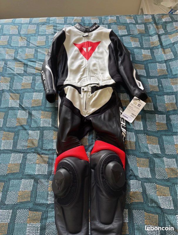 Combinaison Dainese AVRO D-AIR pièces Équipement moto