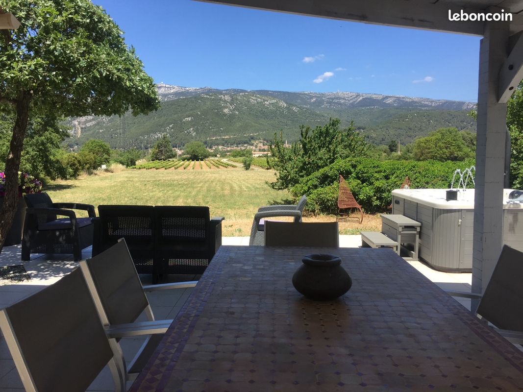 Maison 6 pièces 160 m² · à Cuges-les-Pins · 160 m² · 570 000 €