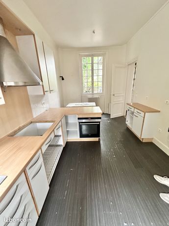 Maison a louer versailles - 8 pièce(s) - 187 m2 - Surfyn