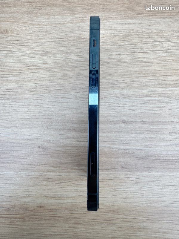 IPhone 12pro en très bon état (image 3)