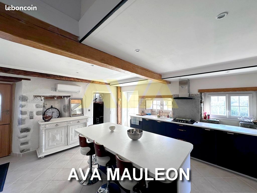 Maison 5 pièces 158 m² - Mauléon-Licharre 64130 (image principale 0)