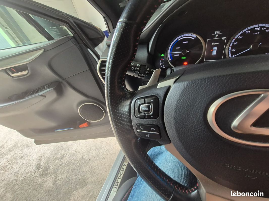 LEXUS NX 2.5 Hybrid 197ch F SPORT - 2016 - 95 000 km - CarPlay - Toit panoramique - Jantes alliage (image 12)