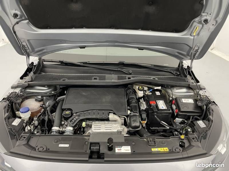 Peugeot 208 100 S&S BVM6 Allure (image 21)