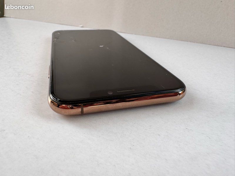 IPhone XS 256 Go – Écran fissuré, réinitialisé ✅ (image 8)
