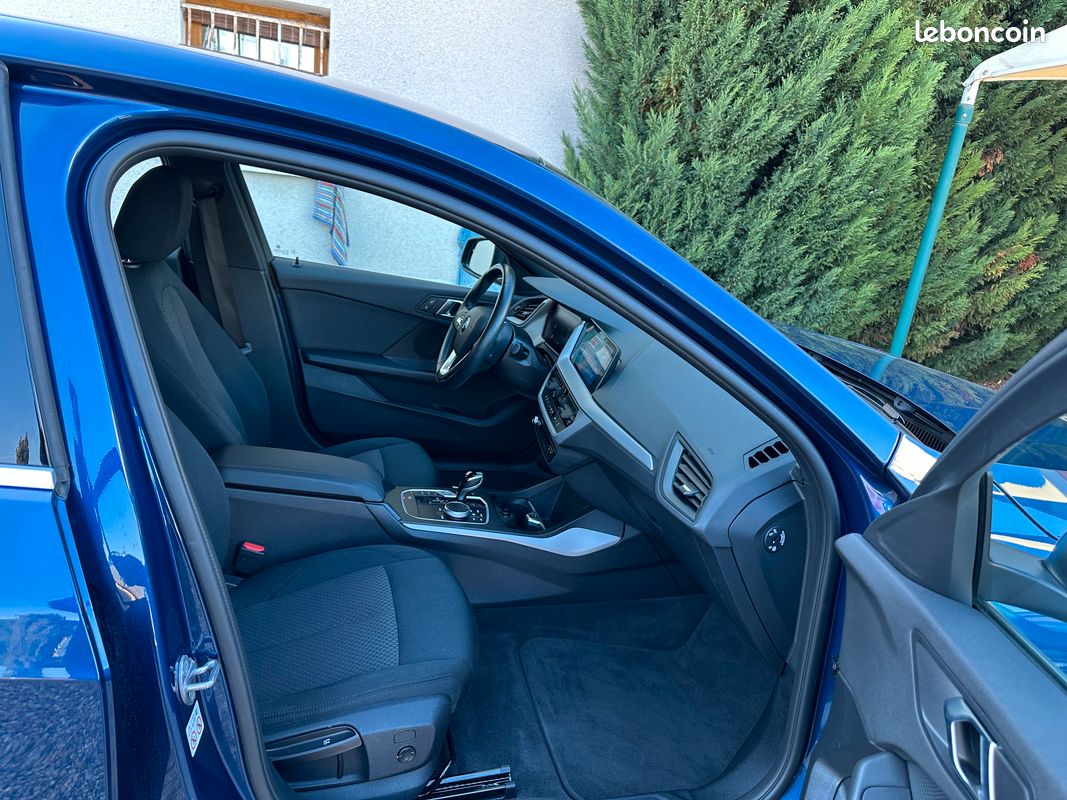 ✨PROMO BMW Série 1 118i 136ch Business Design Boite auto (caméra + CarPlay + ...) 2022 (image 10)