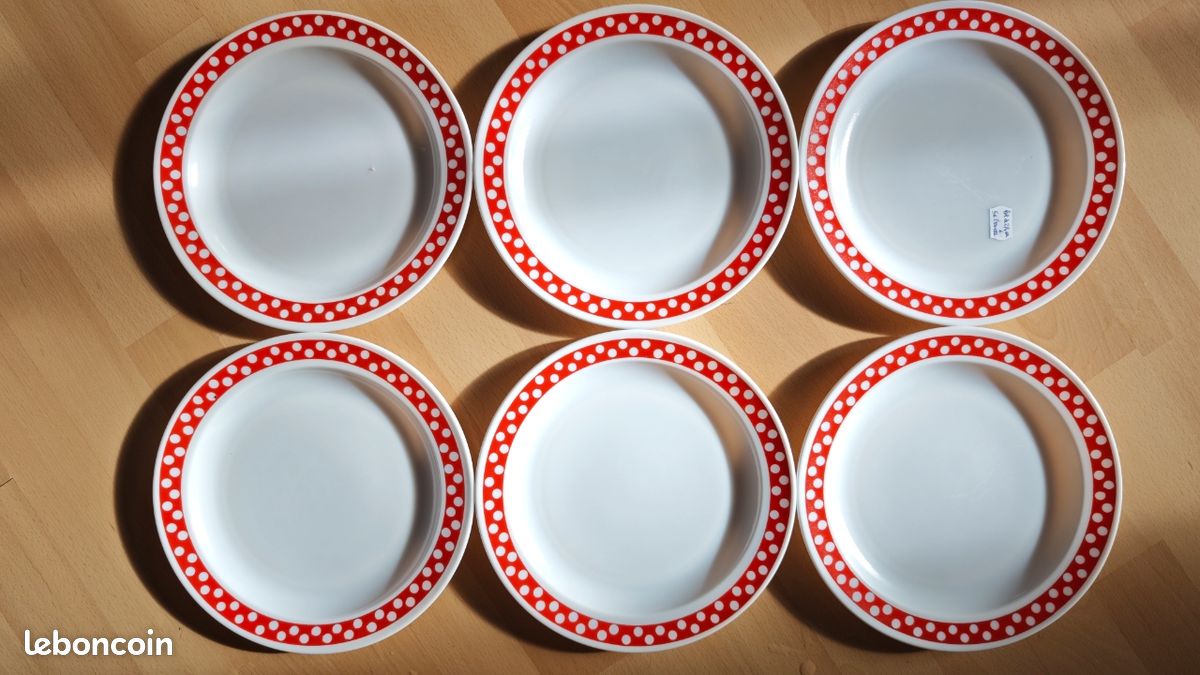 Tasses à pois Arcopal modèle POLKA ,grand modèle,vintage