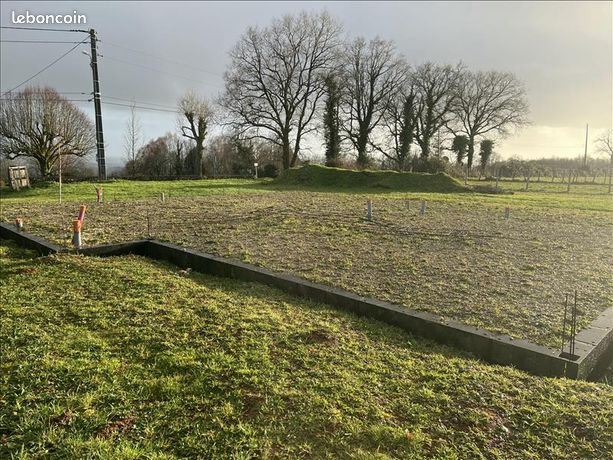 Terrain 1 000 m² Orgedeuil