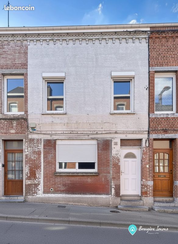 Immeuble 104 m² · à Hirson · 104 m² · 107 000 €