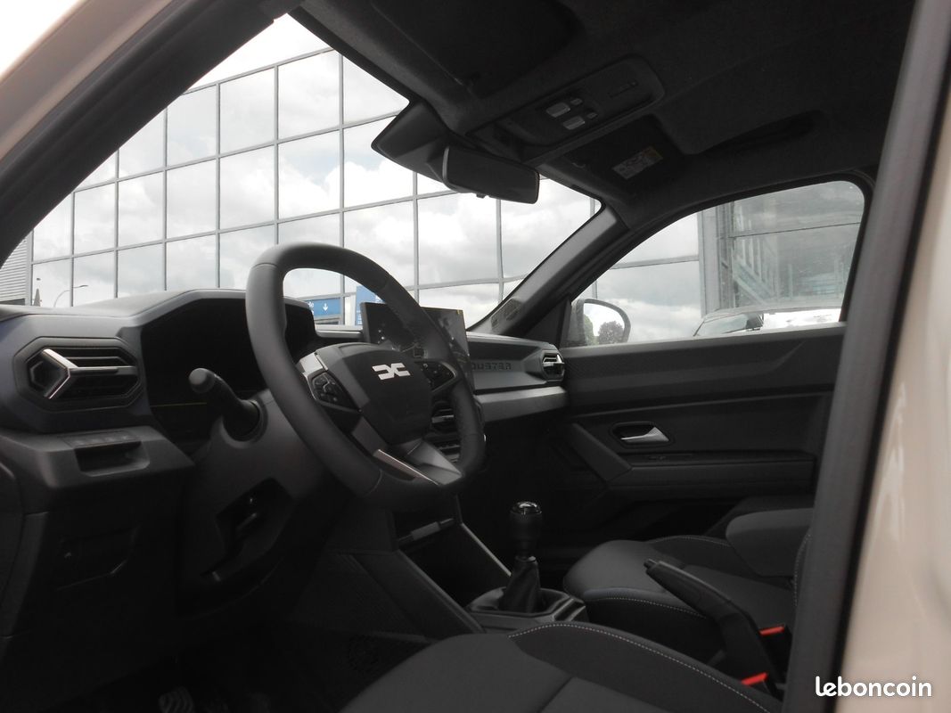 DACIA DUSTER ECO-G 100 4x2 Expression (image 15)