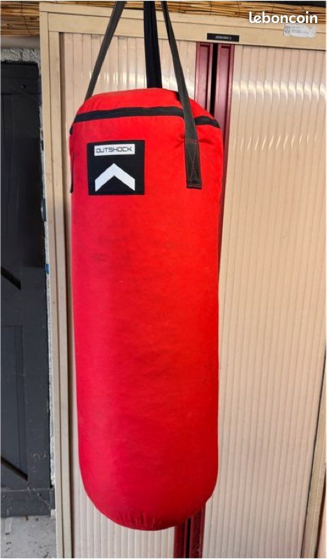 Sac de frappe et accessoires (image 1)