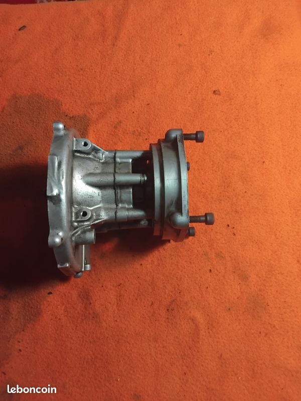 Bas moteur complet débroussailleuse Kawasaki TZ031 (image 2)