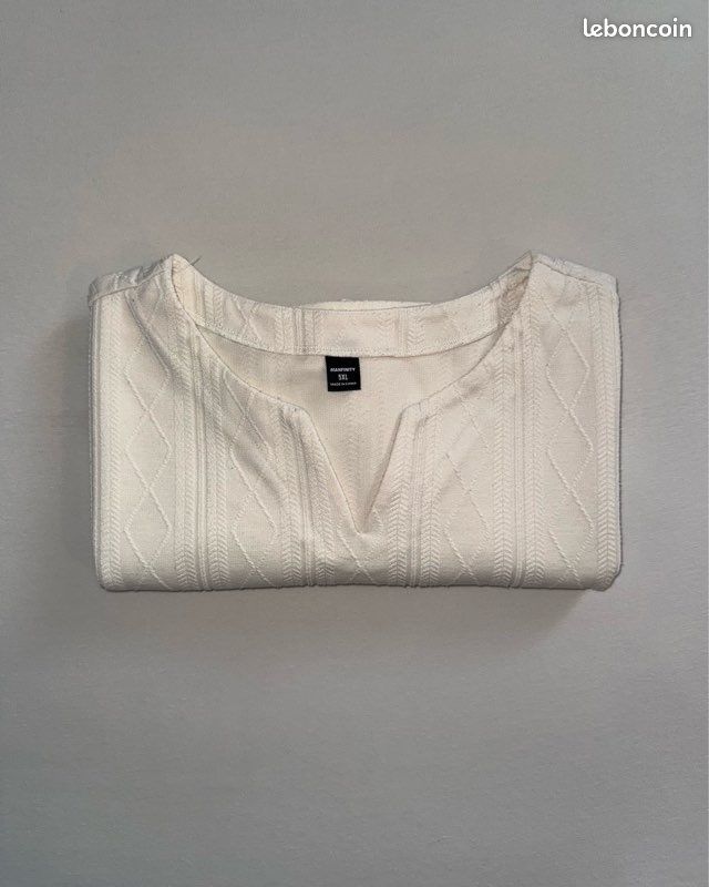 T-shirt texturé épais à col en V - Couleur beige – Manfinity (image 5)