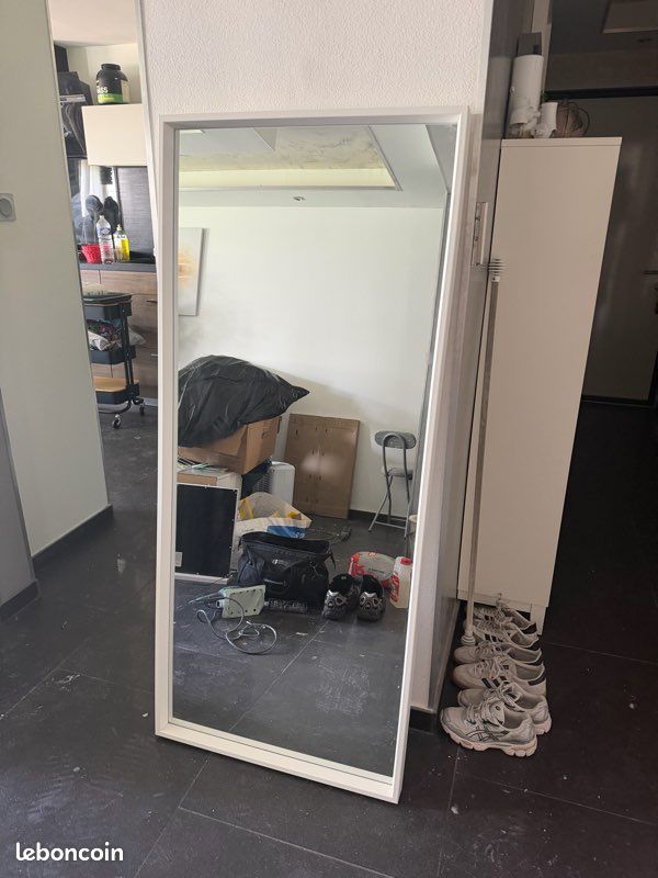 Miroir ikea tout neuf (image 1)