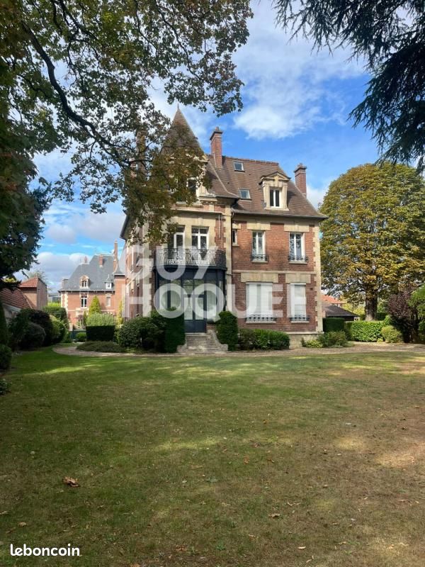 Appartement 6 pièces 144 m² · à Compiègne · 144 m² · 1 800 €/mois
