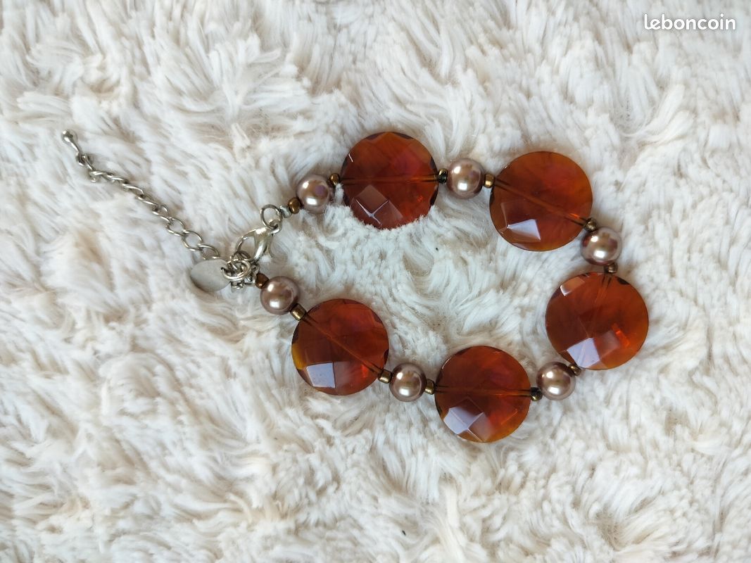 Bracelet (image 1)