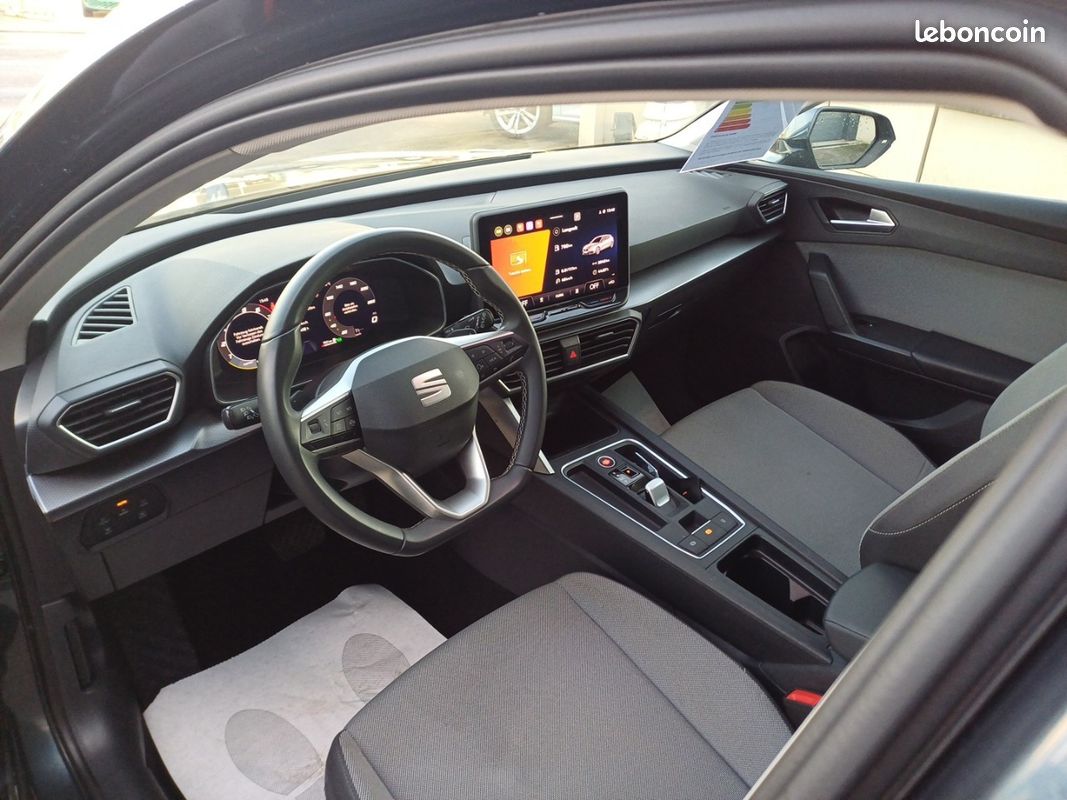 SEAT Leon 1.5 eTSI Hybrid 115 DSG7 Business (image 26)