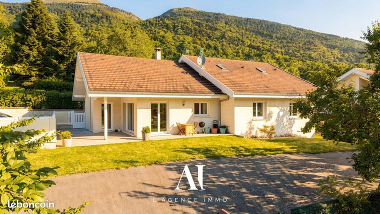 Maison 5 pièces 145 m²