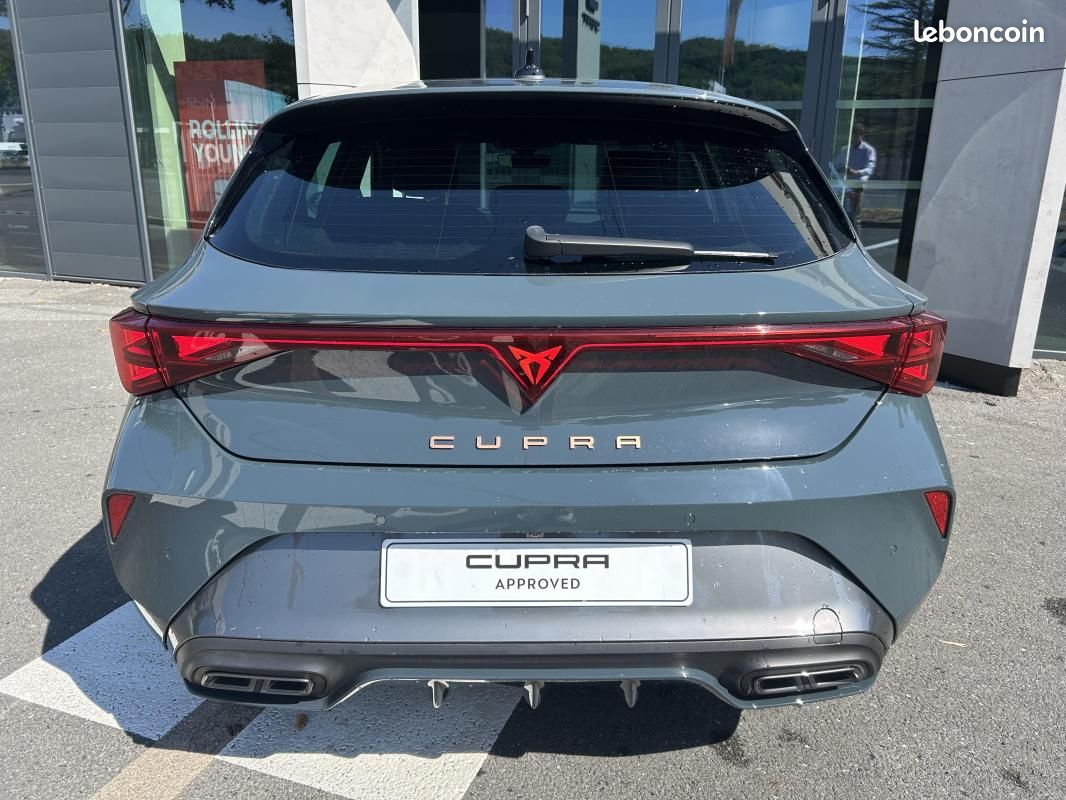 Cupra Leon 1.5 eTSI Hybrid 150 ch DSG7 V (image 6)