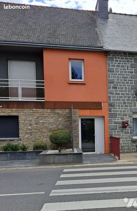 Appartement 56 m² · à Plouguenast-Langast · 56 m² · 400 €