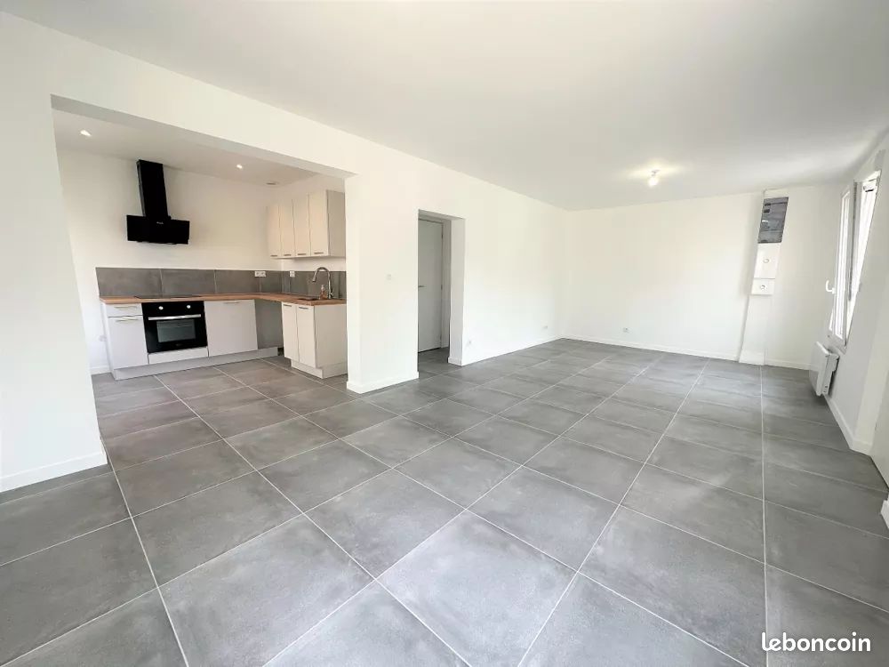 Maison 4 pièces 93 m² · à Saint-Nicolas-de-la-Grave · 93 m² · 890 €/mois
