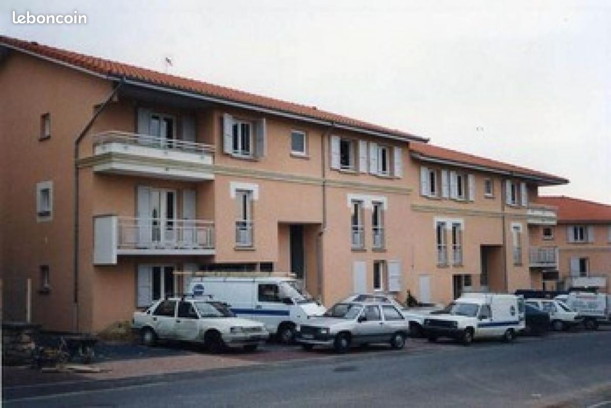 Appartement 1 pièce 35 m² · à Chazay-d'Azergues · 35 m² · 438 €/mois