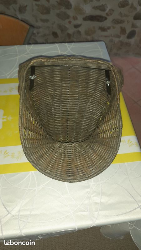 Tête de taureau en rotin (image 2)