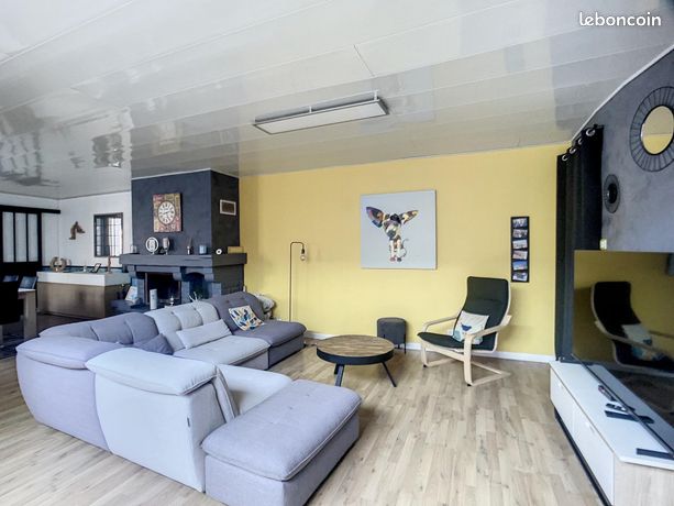 Maison 8 pièces 210 m²
