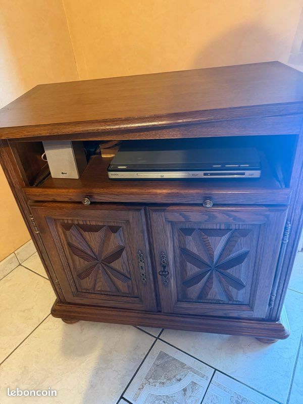 Meuble télé avec plateau pivotant (image 4)