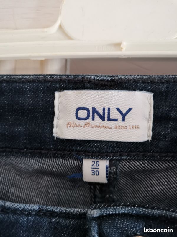 Jeans only (image 7)