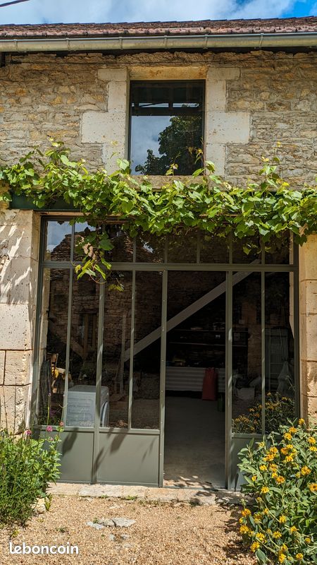 Maison 2 pièces 210 m² · à Saint-Germain-des-Prés · 210 m² · 122 600 €