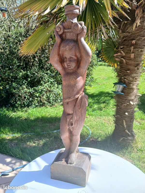 Vieille Figurine En Bois - Putto Avec Fruits (ange Chérubin) - Sculpté Et Doré - 45 Cm