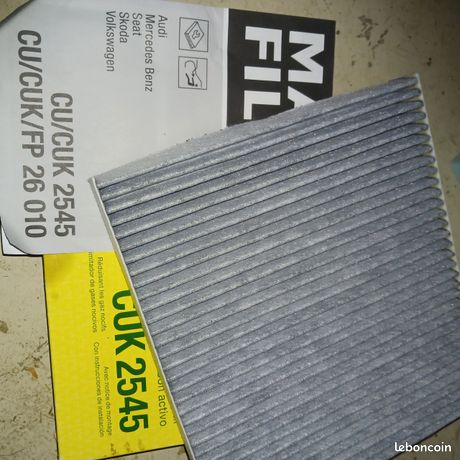 Filtre Habitacle Charbon Actif UFI 54.114.00 - Audi, Mercedes, VW, Skoda...