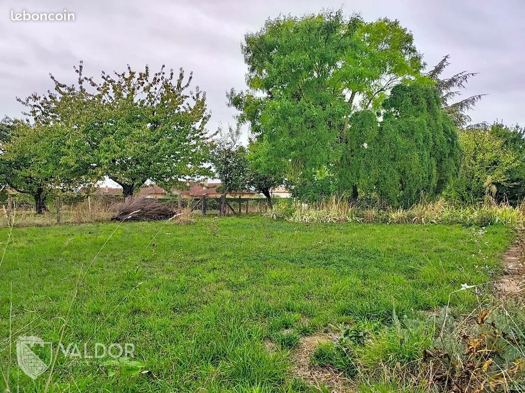 Terrain 540 m² · à Villeneuve · 540 m² · 119 000 €