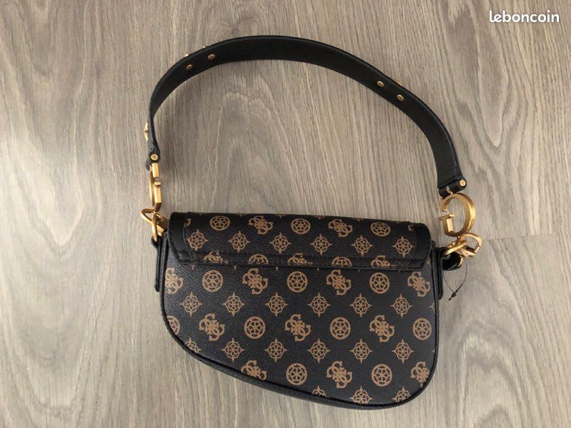 Sac à Main GUESS Edna Neuf Avec étiquettes - Bandoulière Camel En Similicuir Avec Logo Bronzé