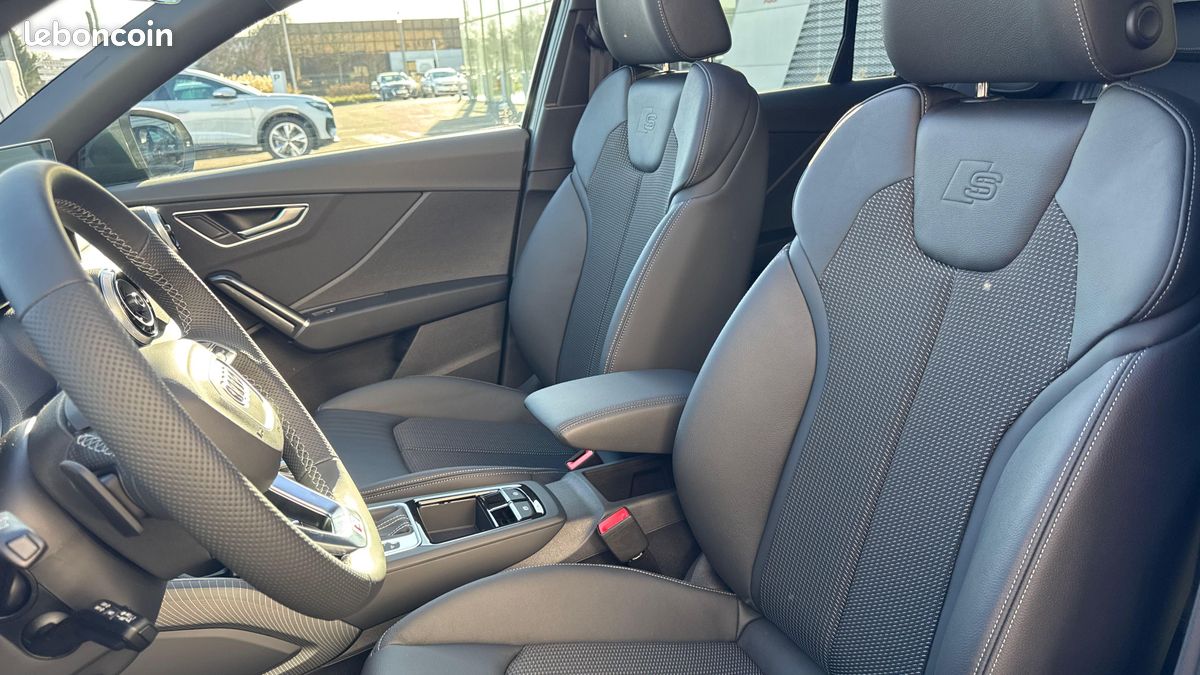 AUDI Q2 35 TFSI 150 S tronic 7 S line (image 11)