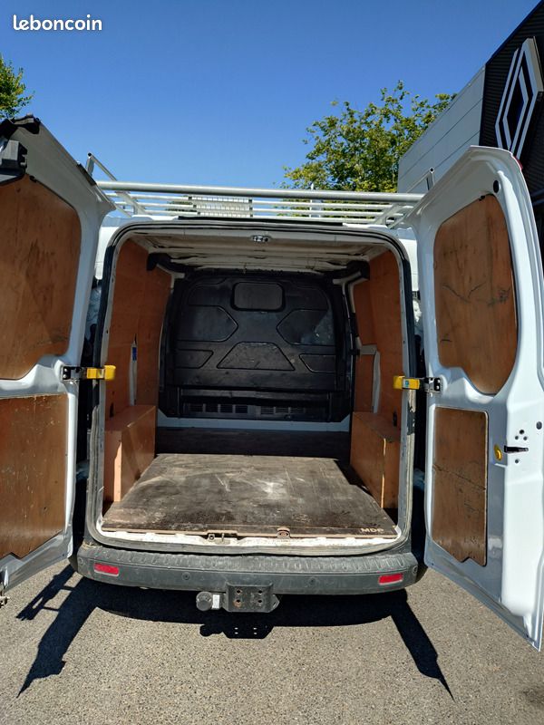 Ford Transit Custom Fourgon 270 L1H1 TDCI 130 TREND Utilitaires